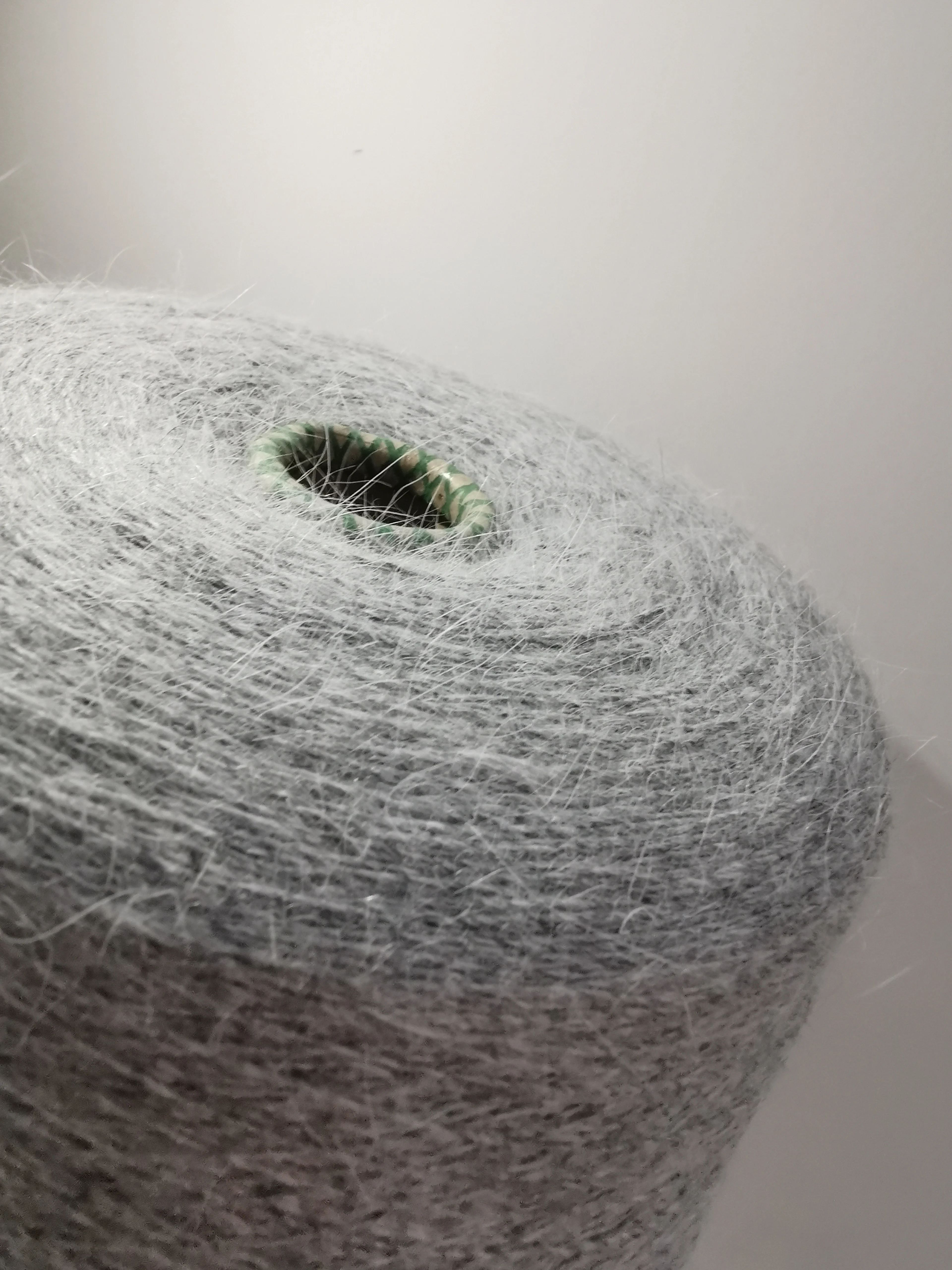 Multifunctional Eco-Friendly 50% Angora Long Mink Hair Yarn Rich In Color For Weaving