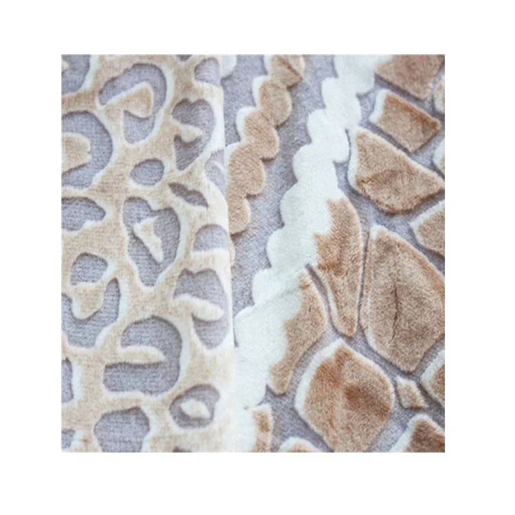 
100%Polyester 3D Flannel Burnout Knitted Fleece Breathable Blanket Fabric 