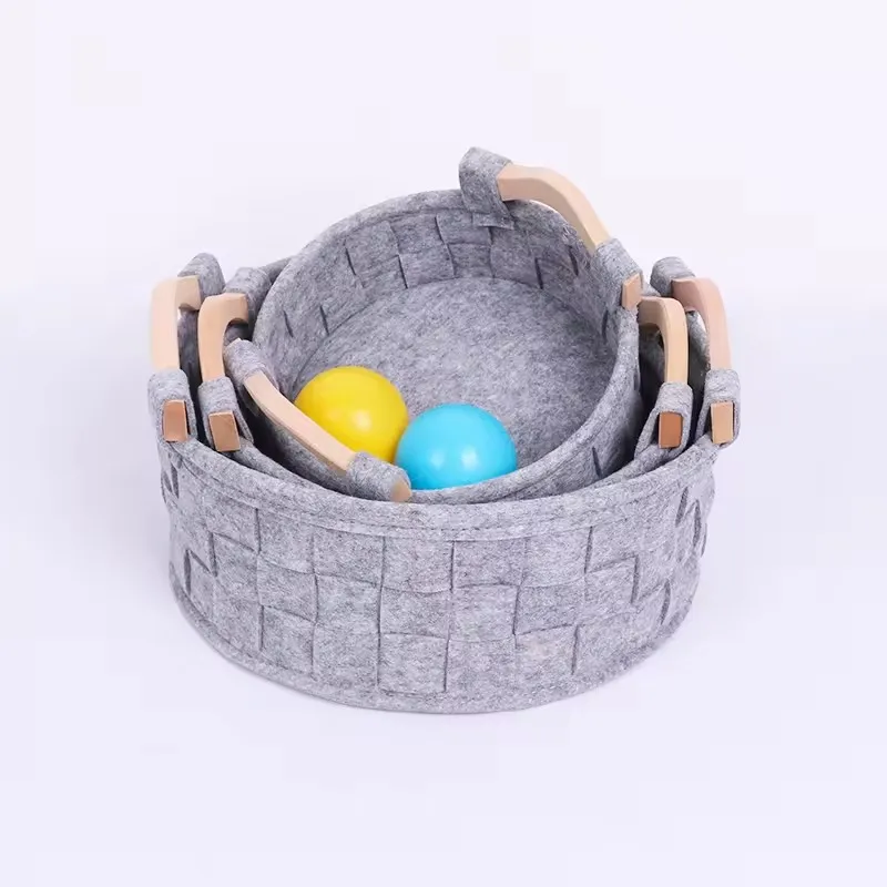 Handmade felt woven basket factory wholesale home office desk storage basket with wood handle