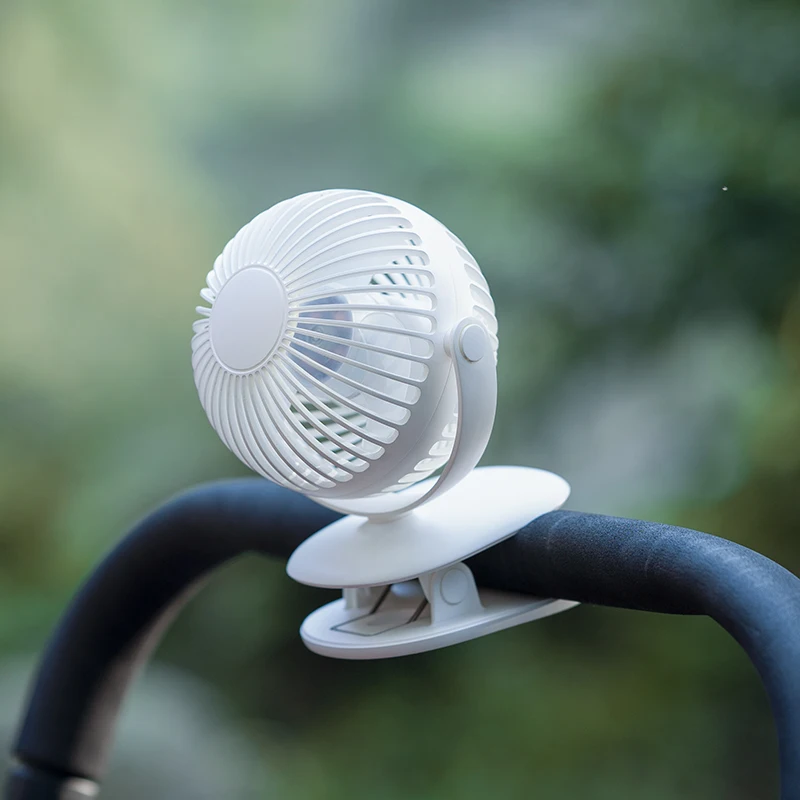 Clip on fan Stroller Fan for Baby, Mini USB Portable Fan for Bed, Camping, Travelling with Rechargeable battery 720 Rotation