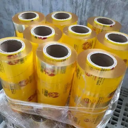Factory Custom Transparent PVC Cling Film 45CM*11MIC*500M 45CM*11MIC*1000M Vegetable Keep Fresh Plastic PVC Stretch Cling Film
