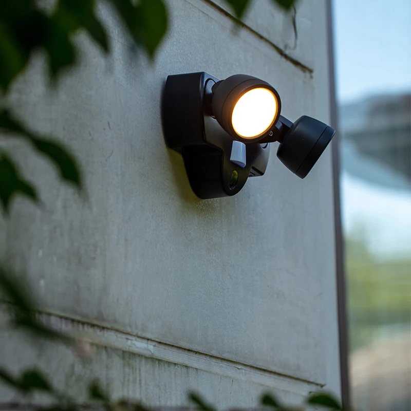 Home security with monitoring can video conversation function remote control outdoor security light with camera