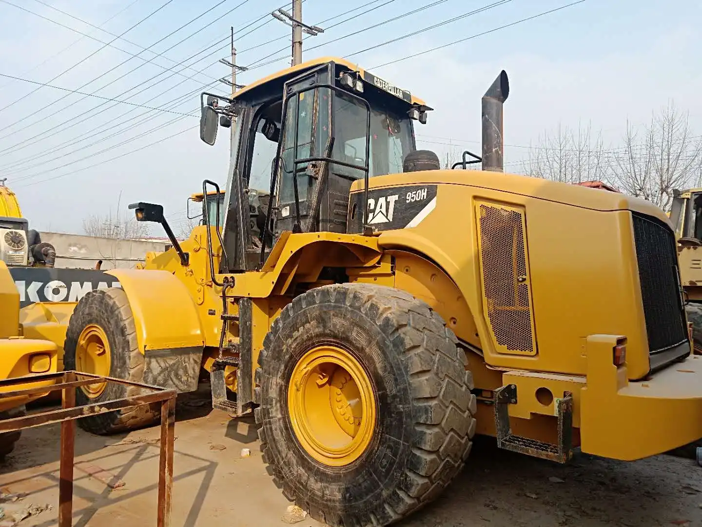 Распродажа б/у Колесный погрузчик CAT CAT950H в хорошем состоянии и по низкой