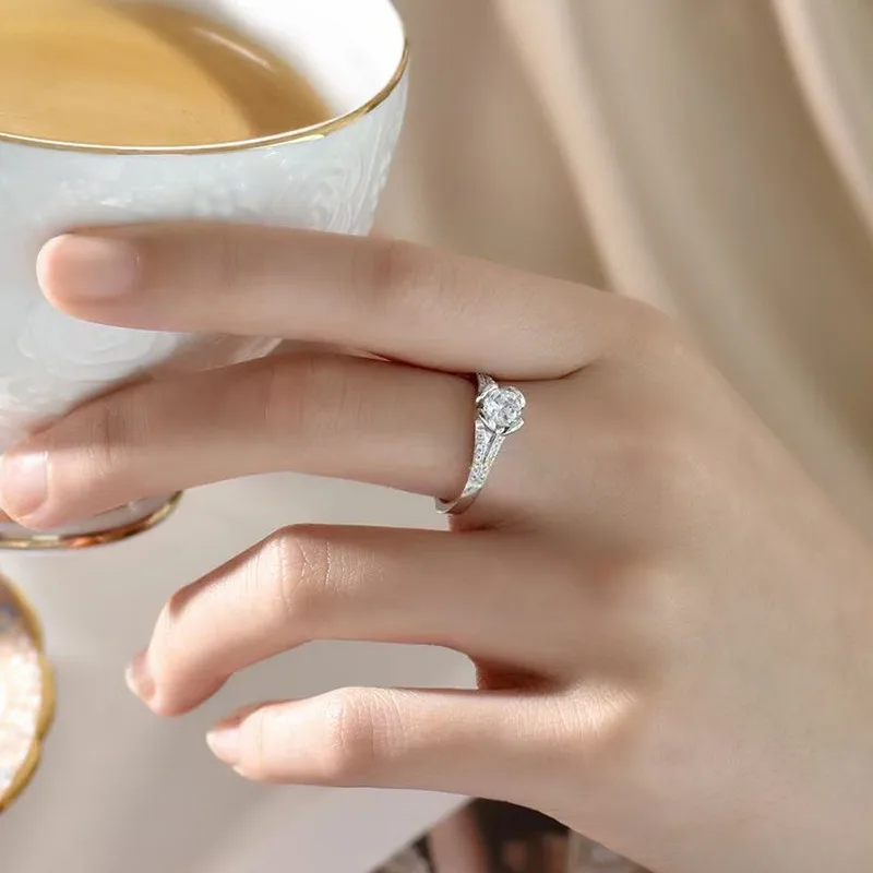 
Aimgal Jewelry 18-karat Platinum D0.5ct d0.17ct diamond ring Custom wedding ring 