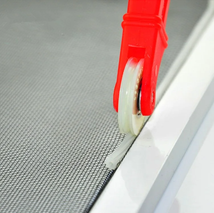 Professional Window Screen Installation Tool with Steel Plastic Convex Roller Wooden Handle Yarn Presser Wheel