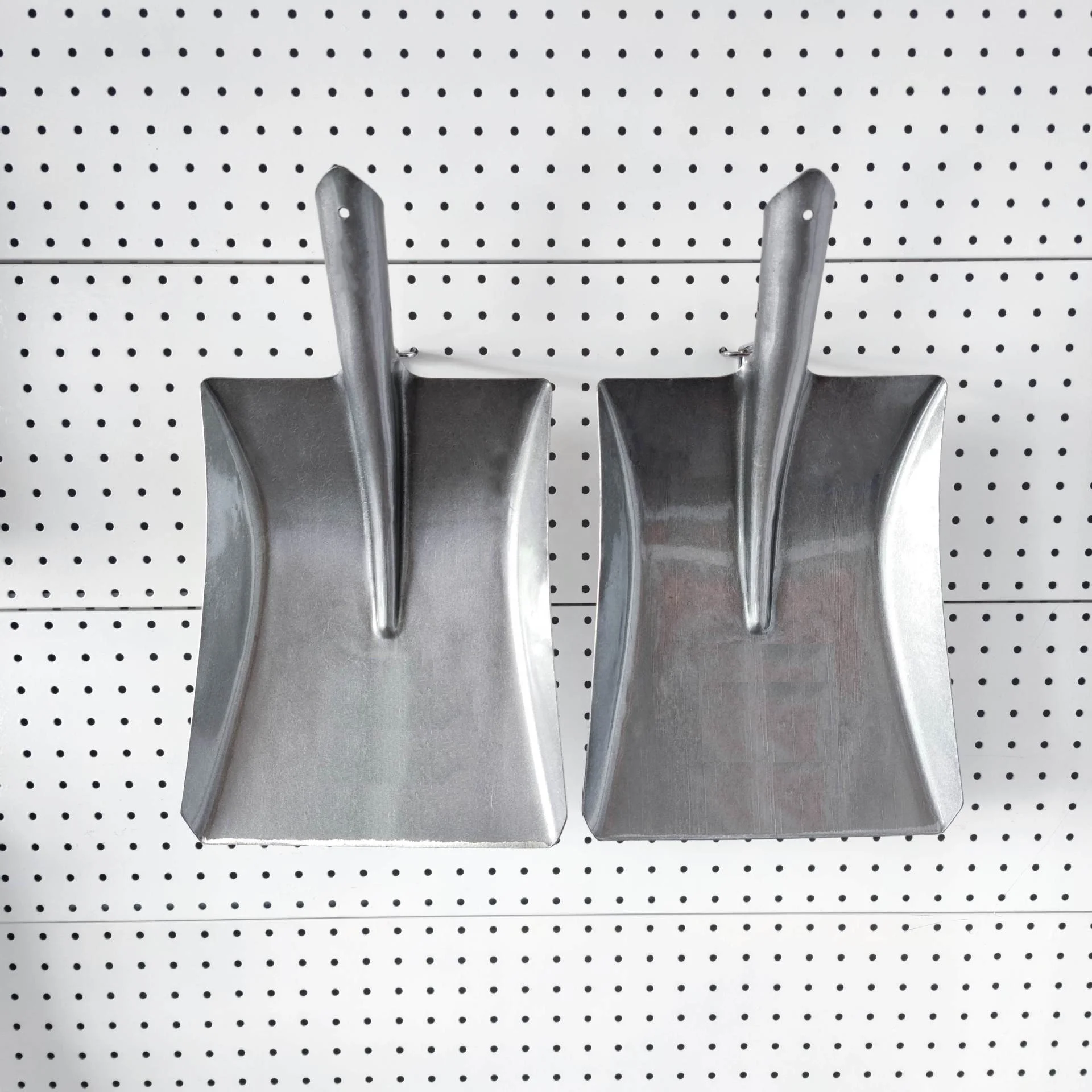 Painted Colored Square Shovel Spade Metal Part of 1.4 mm Thickness Manganese Steel Head for Farming Gardening