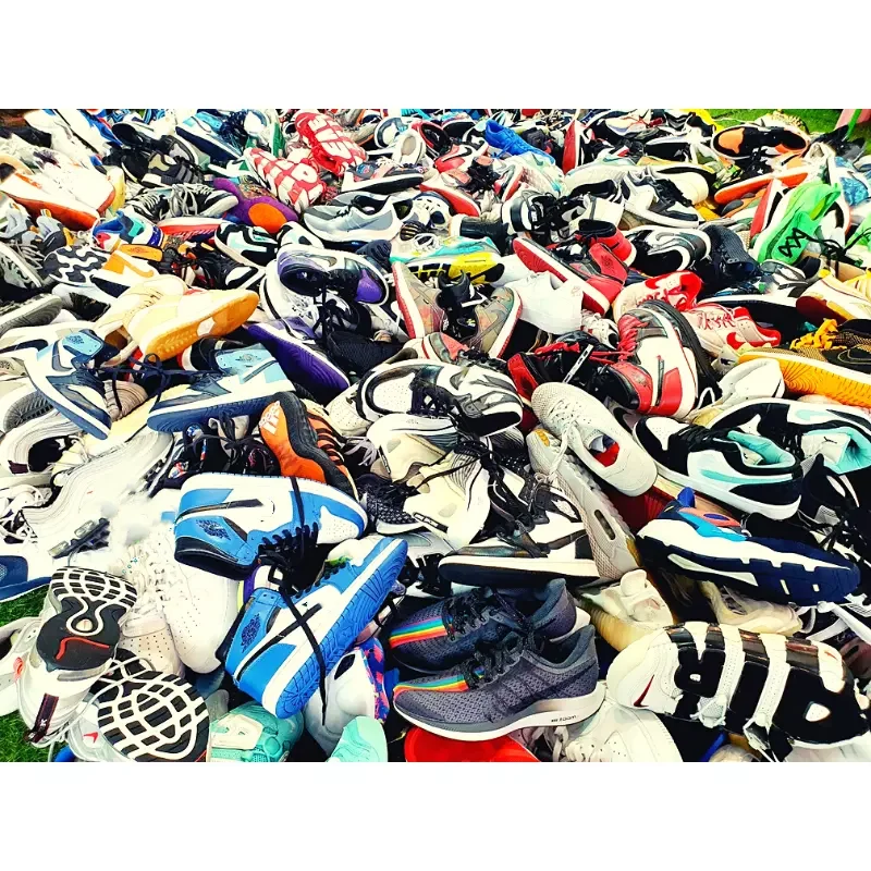 label stock used high quality light breathable sports second-hand shoes men running chunky used shoes stock wholesale