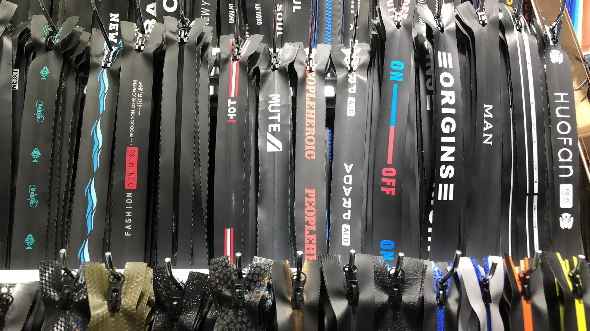 Waterproof zippers Sports wear Black zipper 70cm~150cm open end black tape zippers