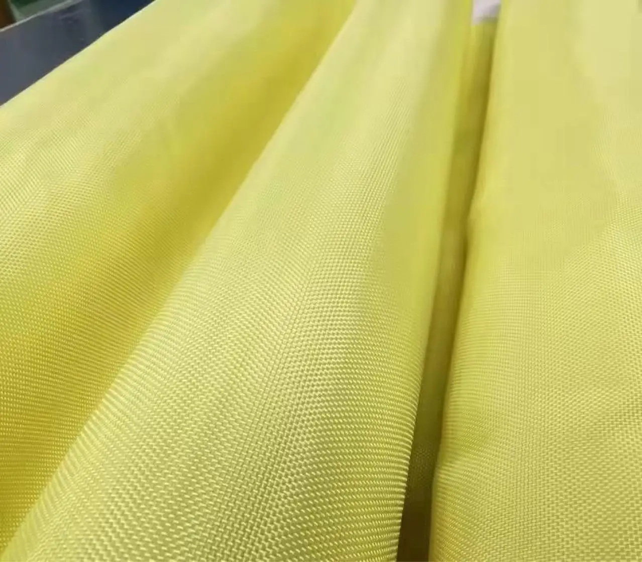 Factory Price Breathable 3000d 400g Plain Twill Kevlar Fabric for Vest Clothing