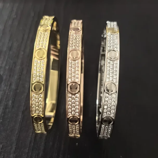 High Quality Fashionable Heart-Shaped Screwdriver Bracelet Classic Nail Bracelet Accessories Wholesale for Men and Women
