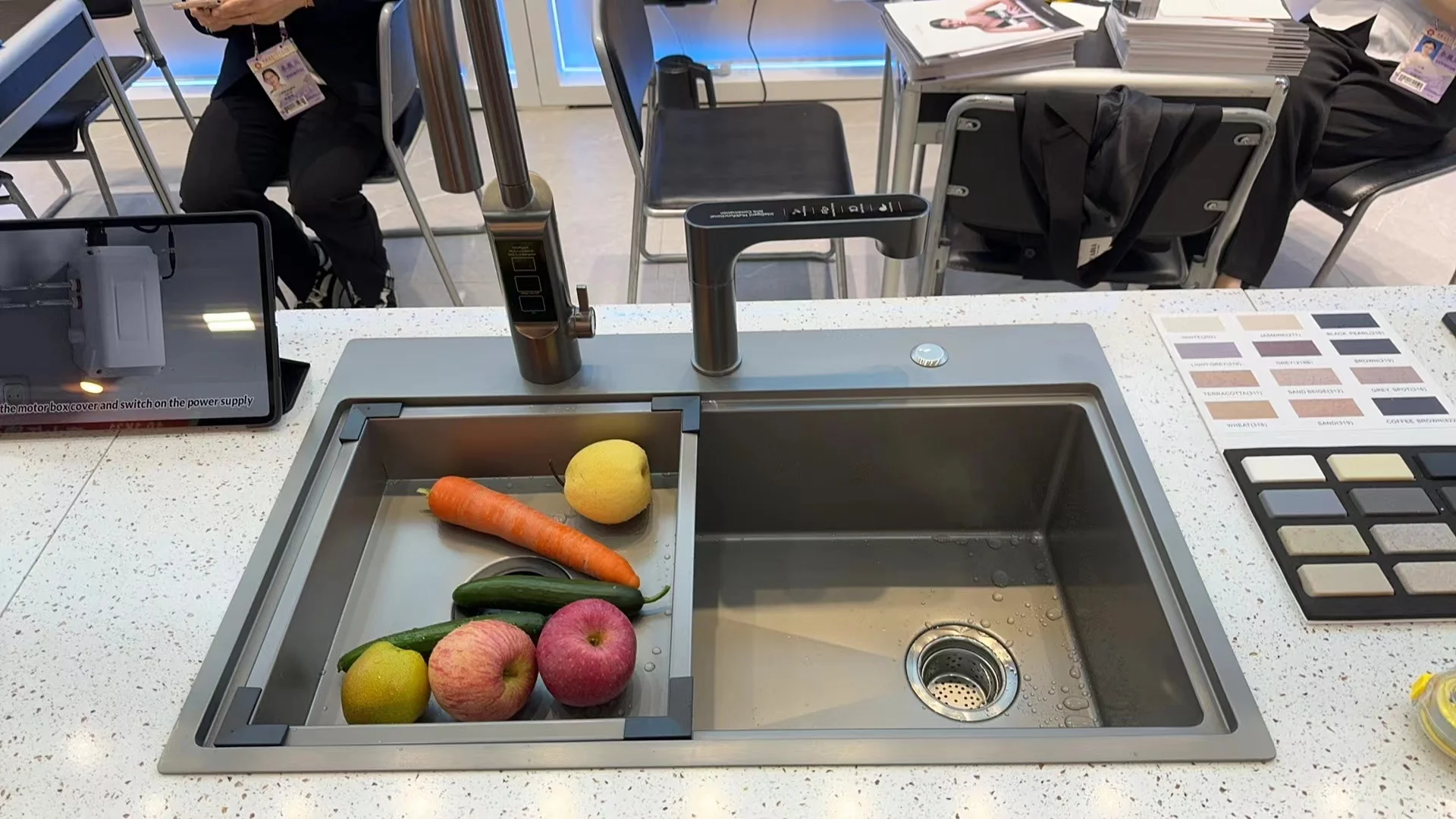 KUAIERTE Stainless Steel Intelligent Automatic Multi-function Single Hole Kitchen Sink Combination Includes Washing and Drying