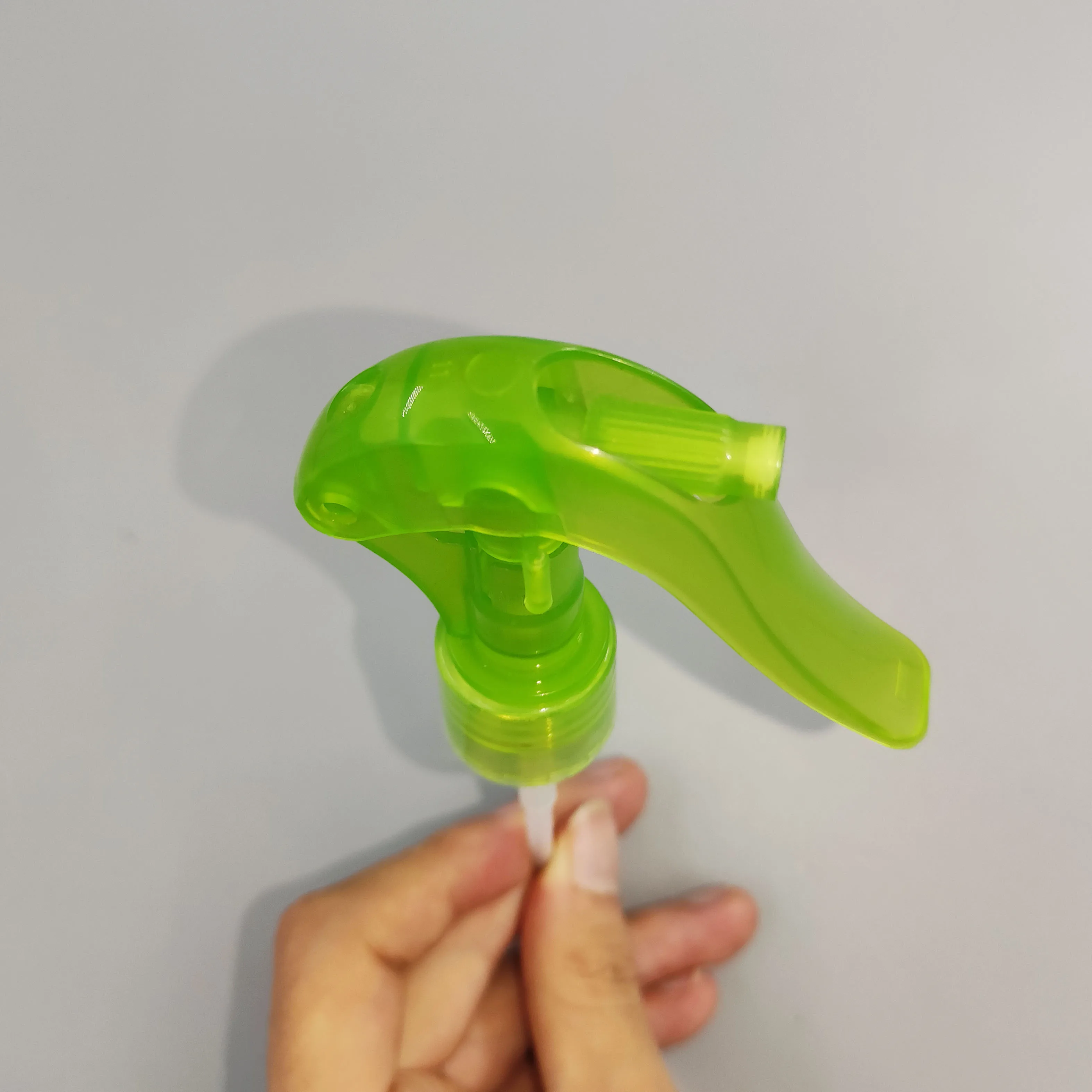 20/410,24/410,28/410,24/415 20 24 28 mm mini trigger sprayer customized wholesale mouse sprayer pump caps bill water spray