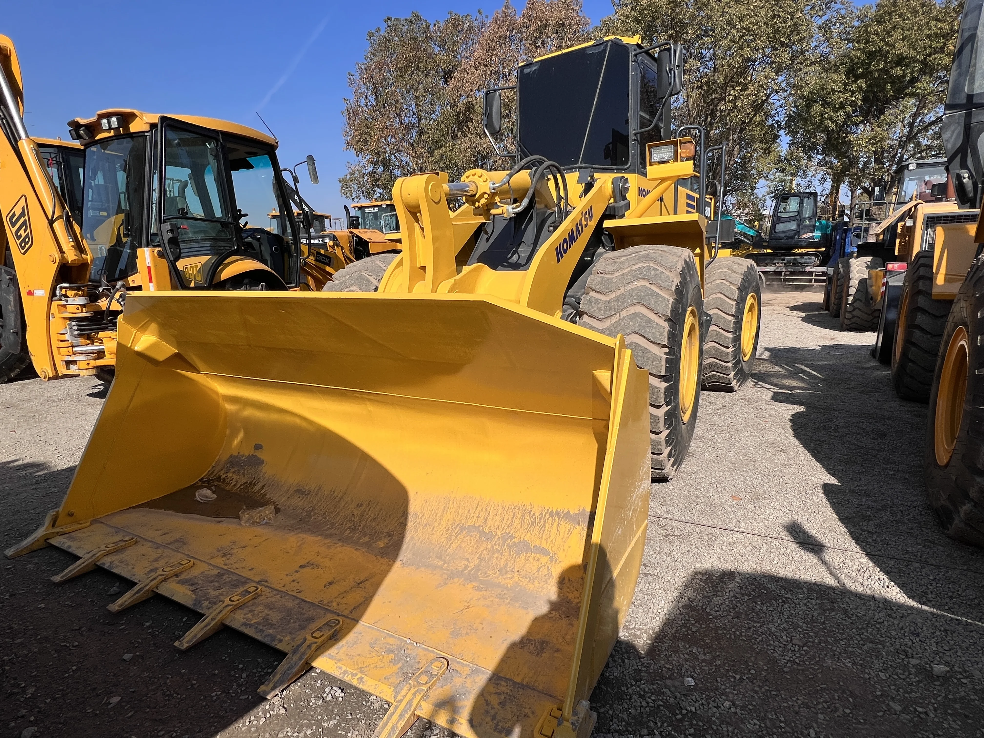 Высококачественный подержанный колесный погрузчик Komatsu WA420 /WA 400/WA380 /WA320 /WA300/WA200/wa100по низкой цене сделано в Японии