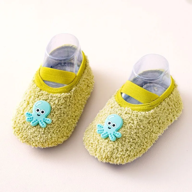New Baby Fuzzy Socks Newborn Cute No Show Learn to Walk Anti-slip Grip Kid Thick Warm Floor Shoes Socks