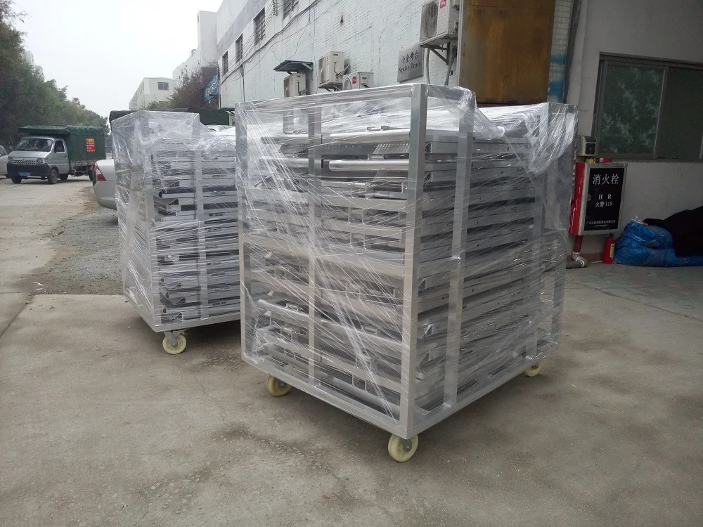 Hot sale TUV approved high quality retractable Aluminum crowd control foldable barriers