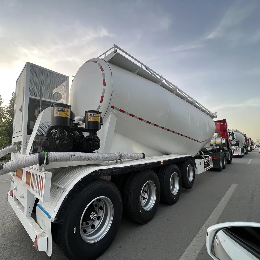 Reliable quality competitive price solid designed structure 30CBM steel fuel tank trailer 3 Axles 30000 Liters cement tank