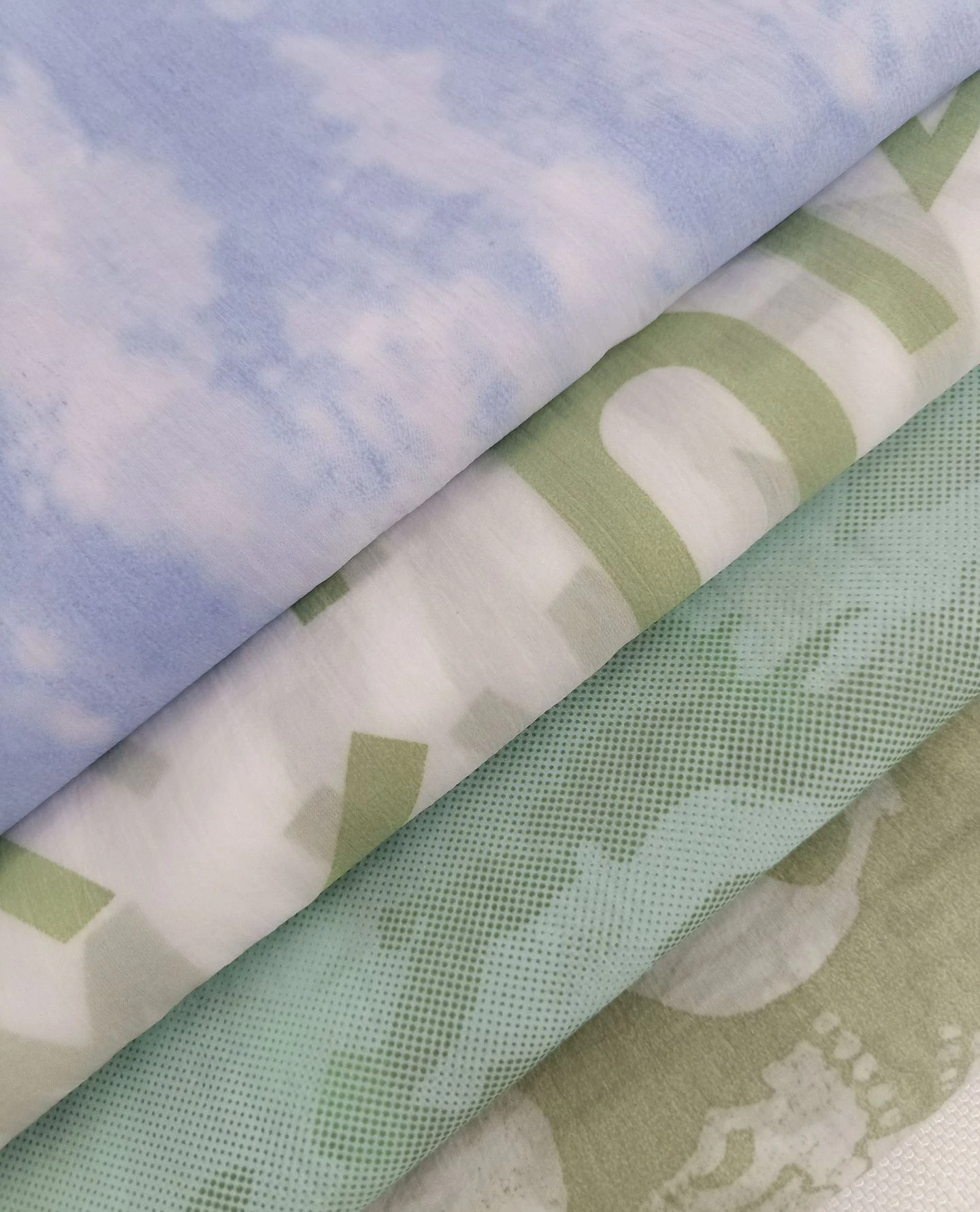 2020 new product hot selling garment fabric change color when temperature high thermochromic fabric fashion fabric