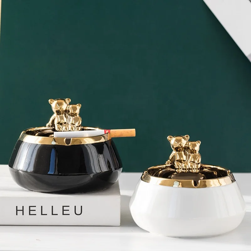 Nordic Instagram Bear Light Luxury Ashtray Home Living Room Creative Personalized Trend Office Windproof Ashtray