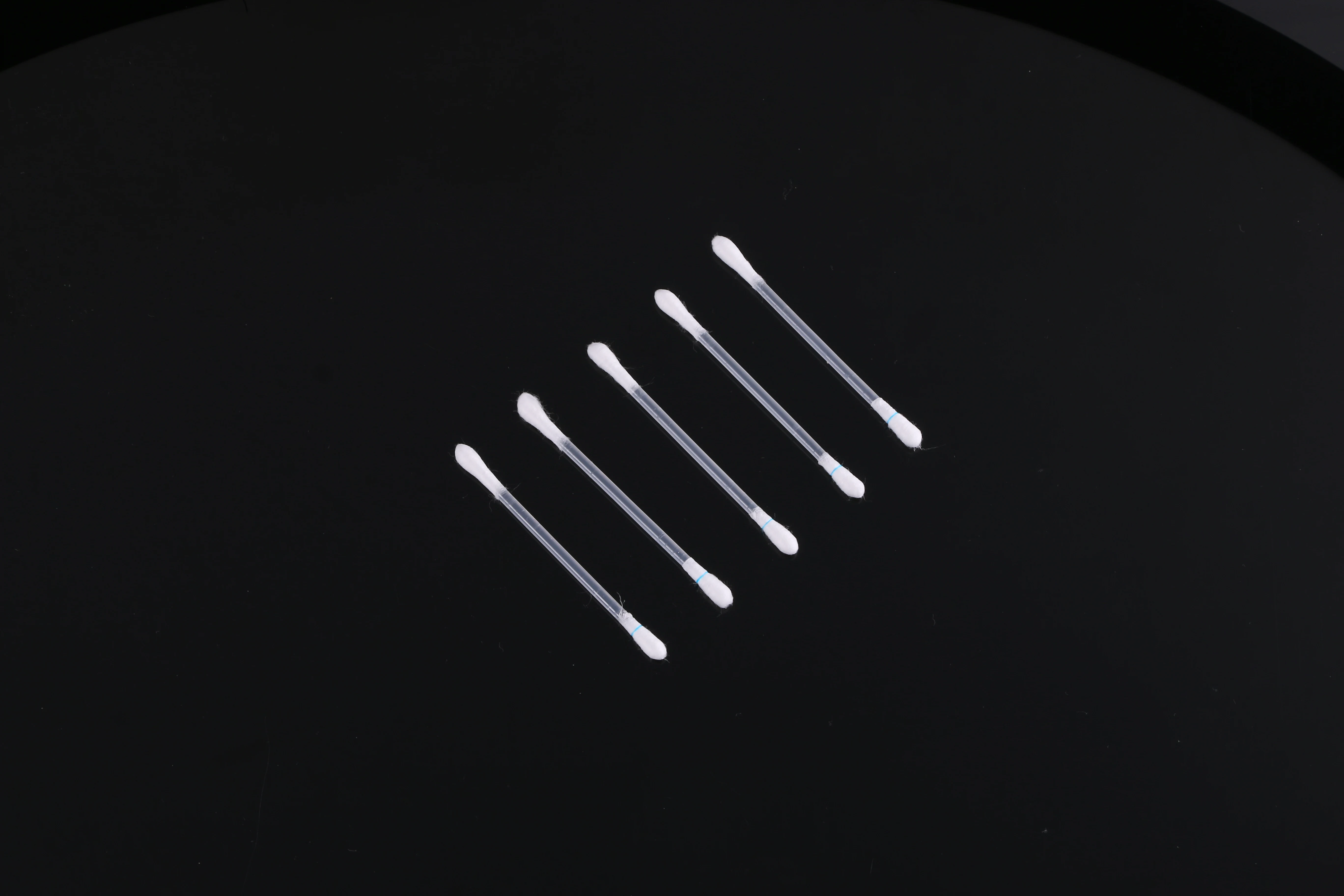 Best selling Disposable Medical Alcohol Cotton Stick Disinfected Cotton Swab Care Tool