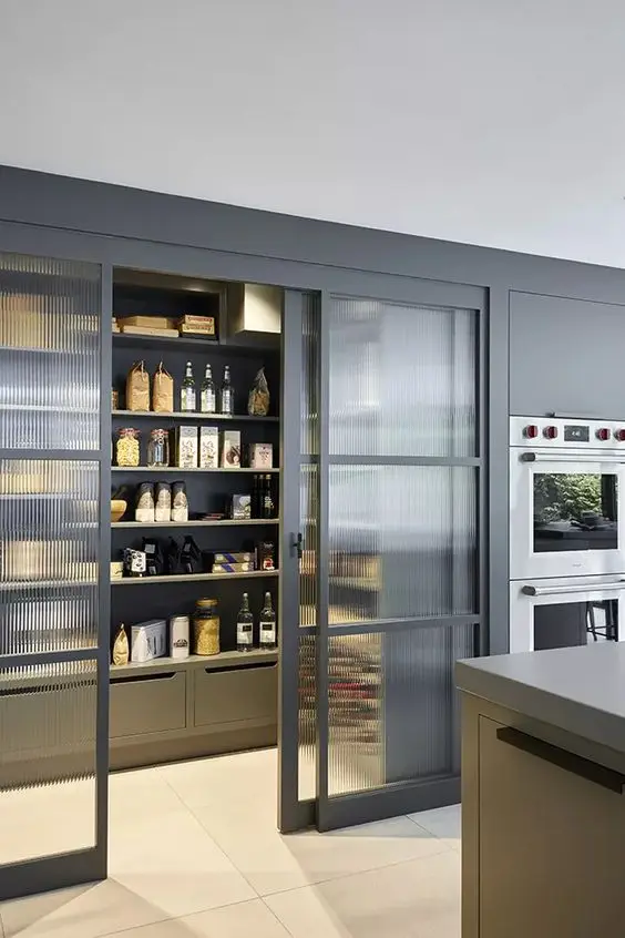 2023 Artisan Bespoke New Wooden Butlers Pantry Organization Kitchen Pantry Cabinet Storage Design