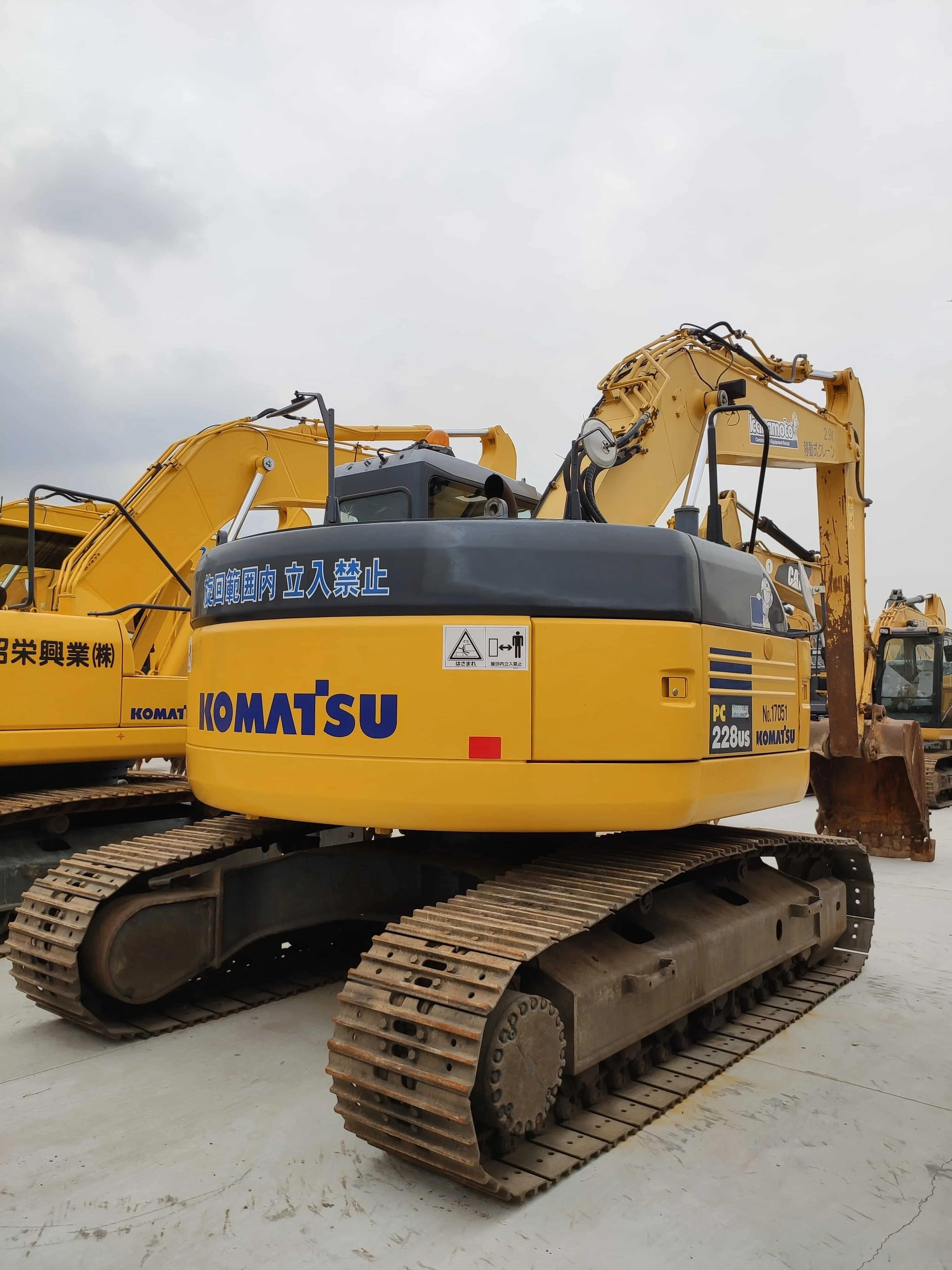 Komatsu PC228US-3 PC228US-3EO Used excavator machine PC228 PC228US Digger Crawler Excavator Heavy duty used excavator