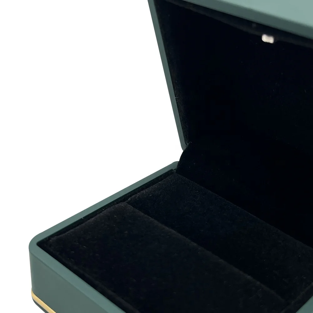 Led jewellery box black lacquer logo silk screen luxury led jewellery package custom ring boxes jewelry box with lights