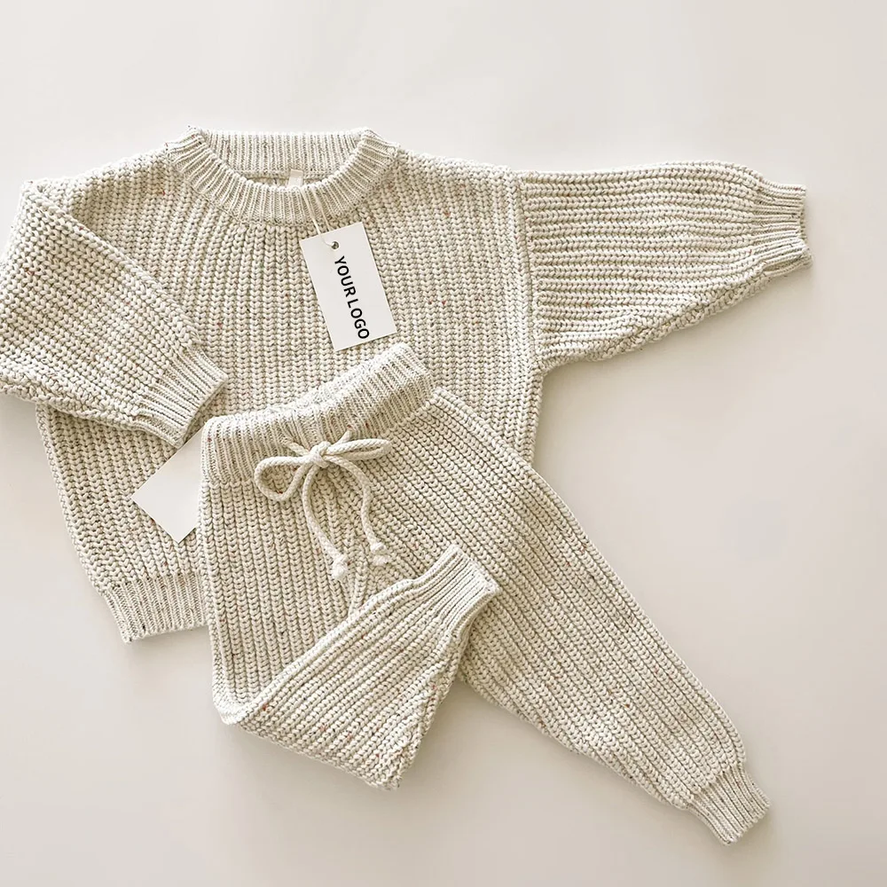 Детские хлопковые комплекты свитера с логотипом на заказ, зимние комплекты одежды для новорожденных, ребристые толстые трикотажные брюки с длинным рукавом, детский вязаный комплект