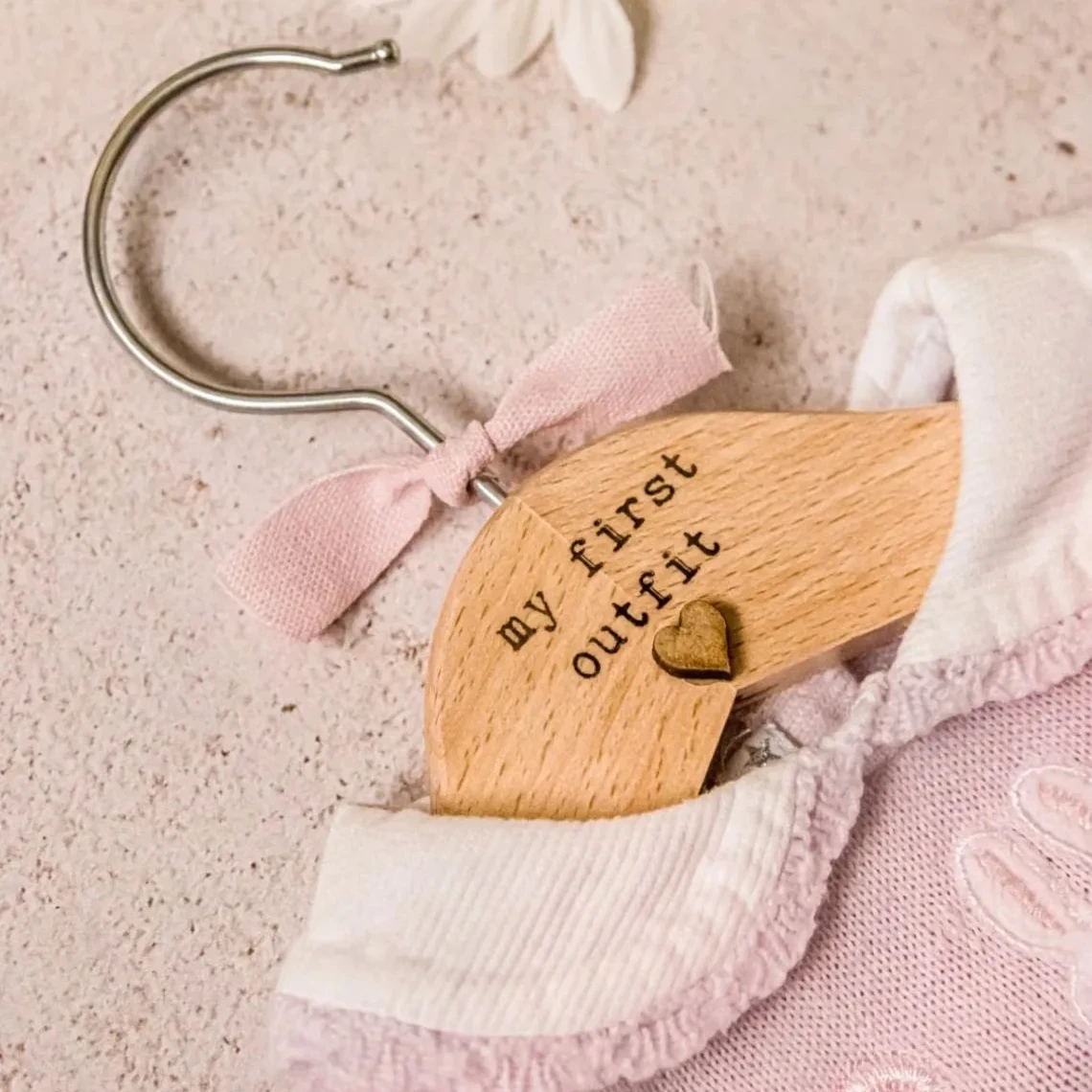 wholesale custom hangers with logo clothing store baby kids cloths coat hangers with clips white wooden hanger for clothes