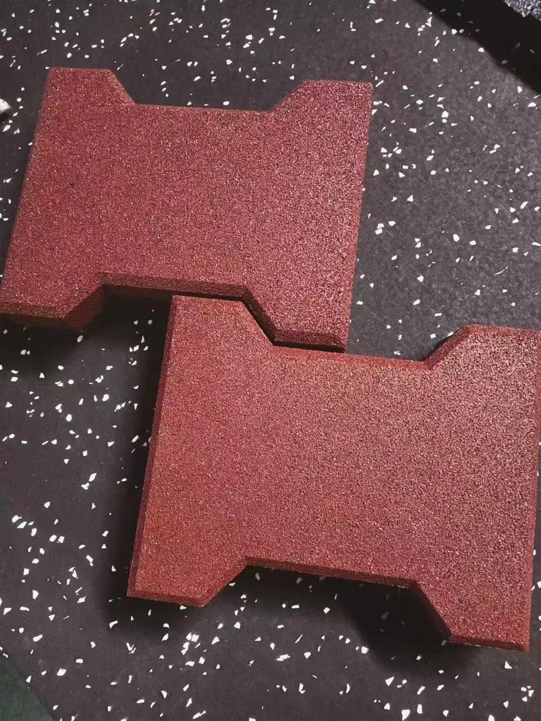 Outdoor colorful recycled horse stable rubber bricks with competitive price