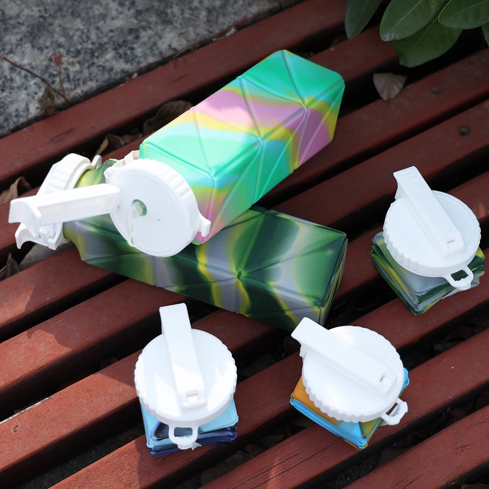new product idea 2024 Portable Leakproof custom gym water bottle wholesale ecofriendly silicone foldable water bottle with straw