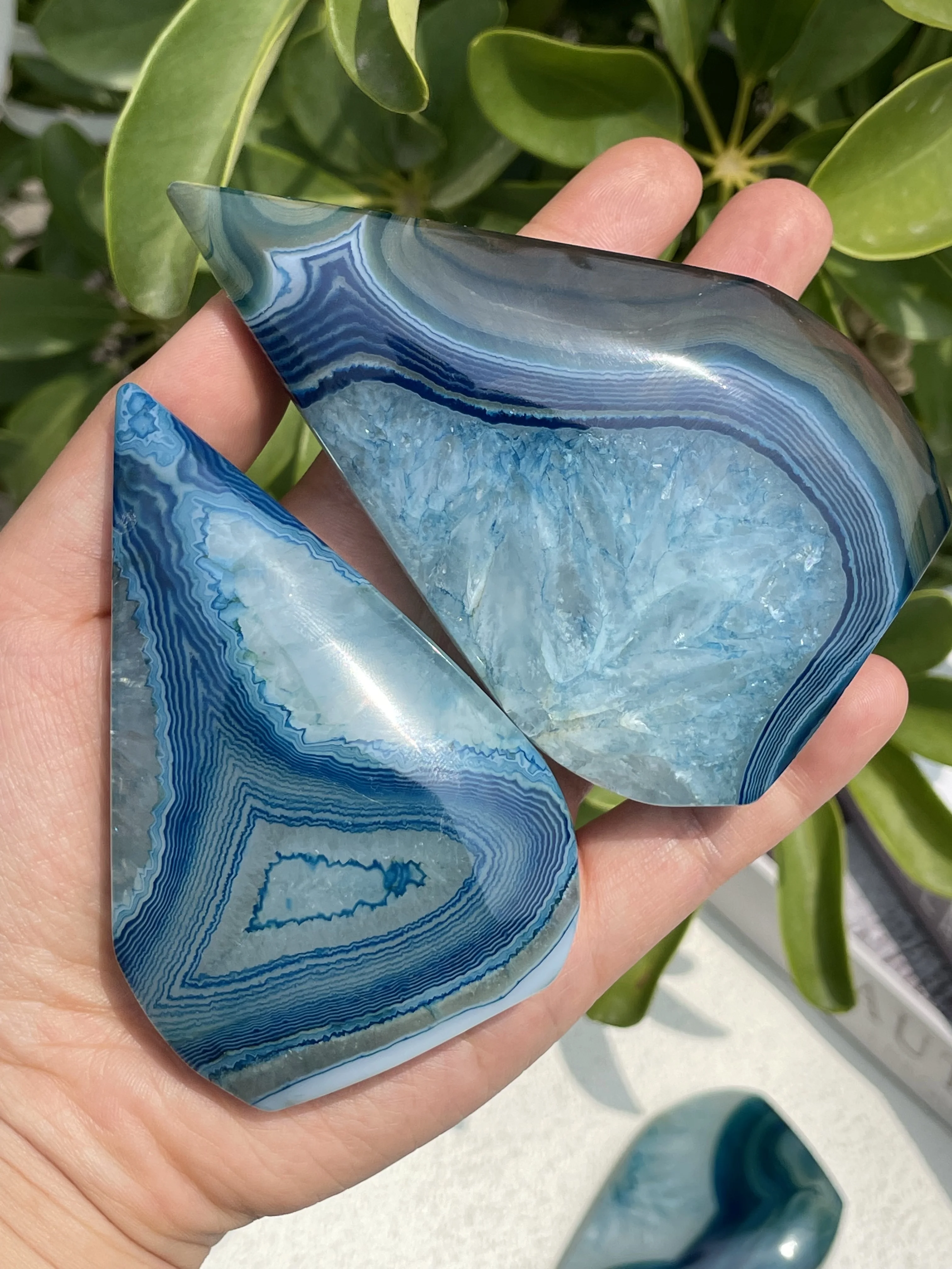 Fanshi Hot Sale Natural Blue Druzy Agate Teardrop Crystal Dyed Agate Polished Gemstone Healing Energy Balance Decoration Gift