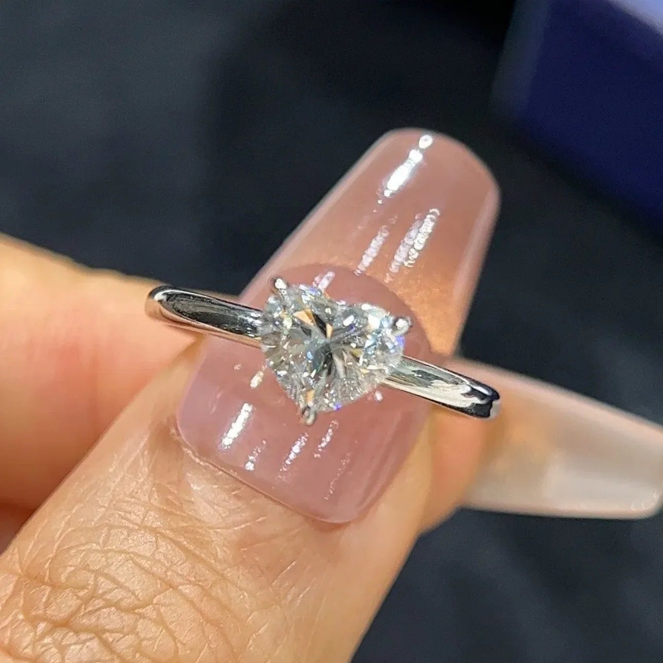 18K White Gold IGI Certificated 1CT Heart Lab Diamond CVD Engagement Ring