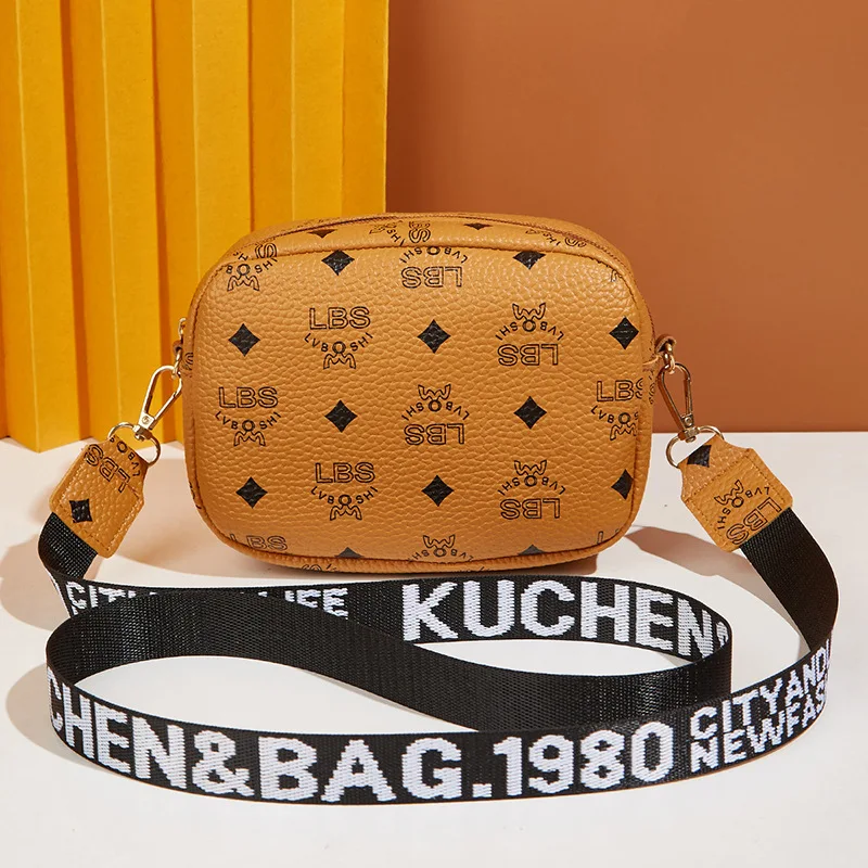 Guangzhou Snake Pattern Fashion Brand Letter Shoulder Strap Ladies Round Messenger Bag Cool Women Shoulder Bags