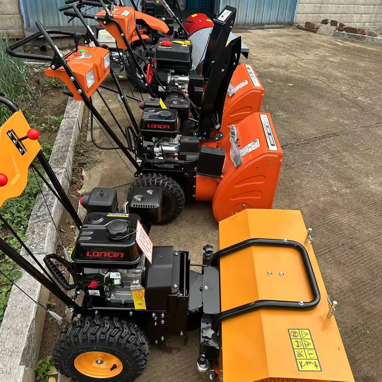 Three-in-one Multifunctional Street Snow Blower 13hp Sweeper
