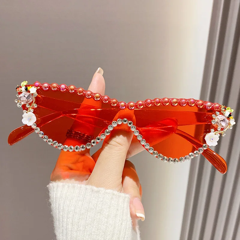 2024 2023 fashion PC Hot sale luxury women rhinestone wholesale diamond pearl cat eye sunglasses