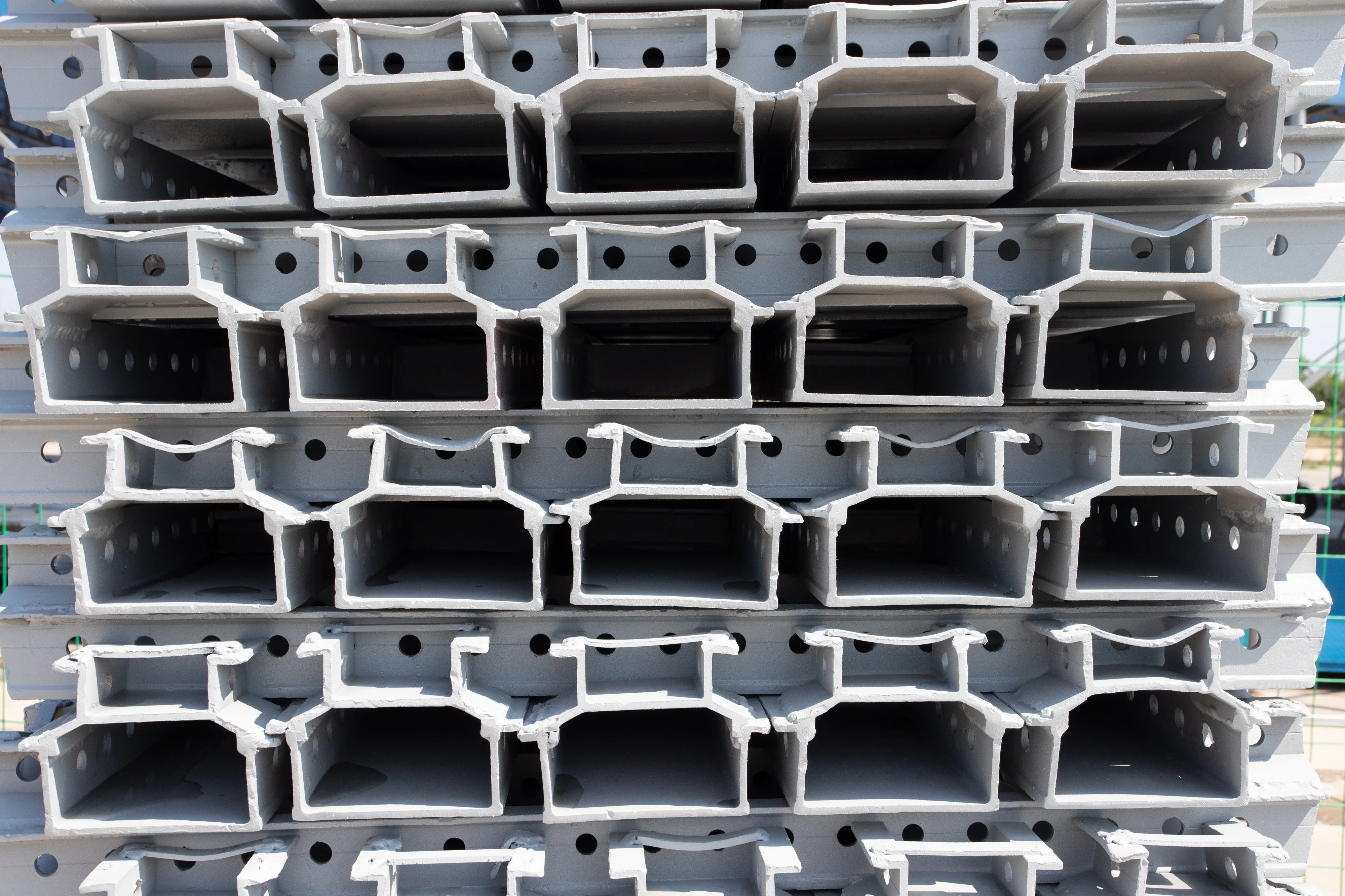 Xinghe    Durable concrete high bearing capacity aluminium construction formwork