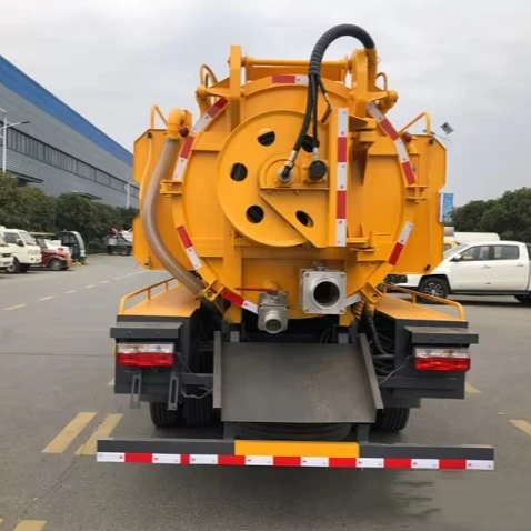 Dongfeng Big Dorica Cleaning and Suction Sewer Truck Septic Tank Sewer Cleaning