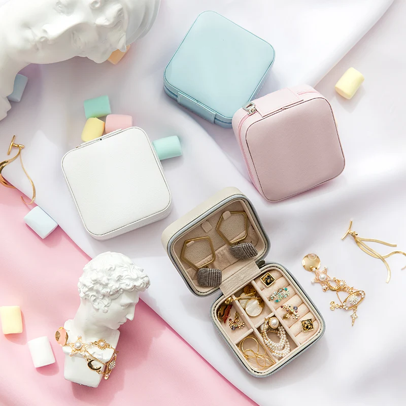 portable jewelry case hot sale Travel leather storage necklace Packaging Boxes display Jewelry organizers in stock