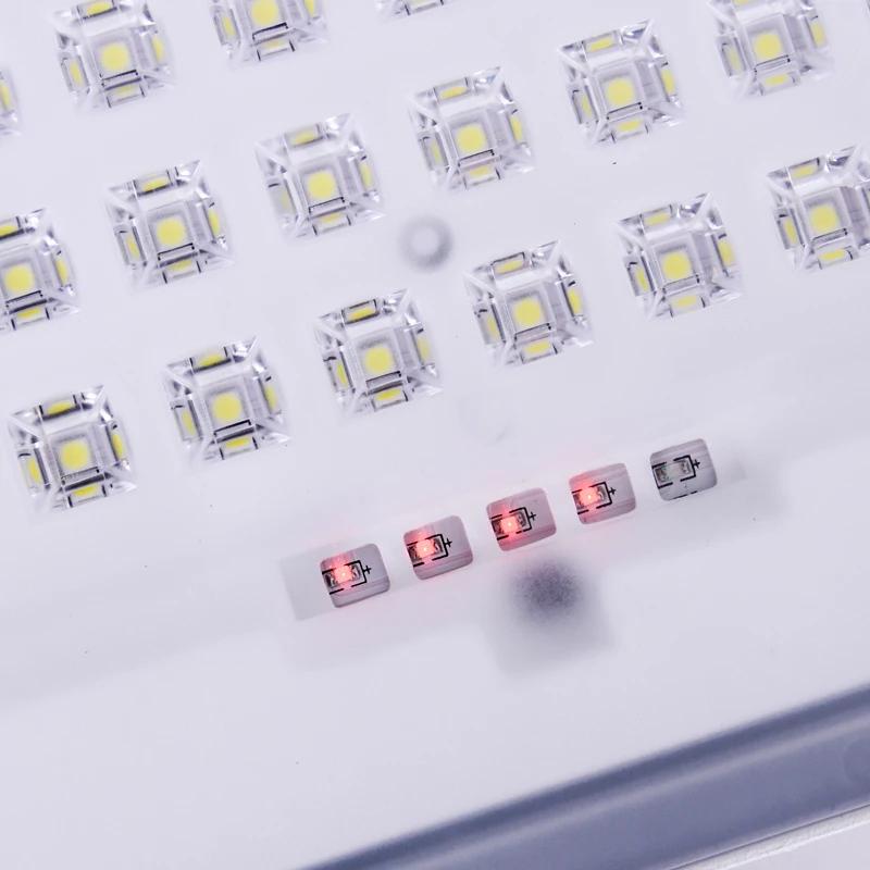 30W 65W 100W 200W 300W  Ip67 Waterproof  Solar Powered Warm White Flood Light 3 Years Warranty Outdoor Led Solar Flood Light