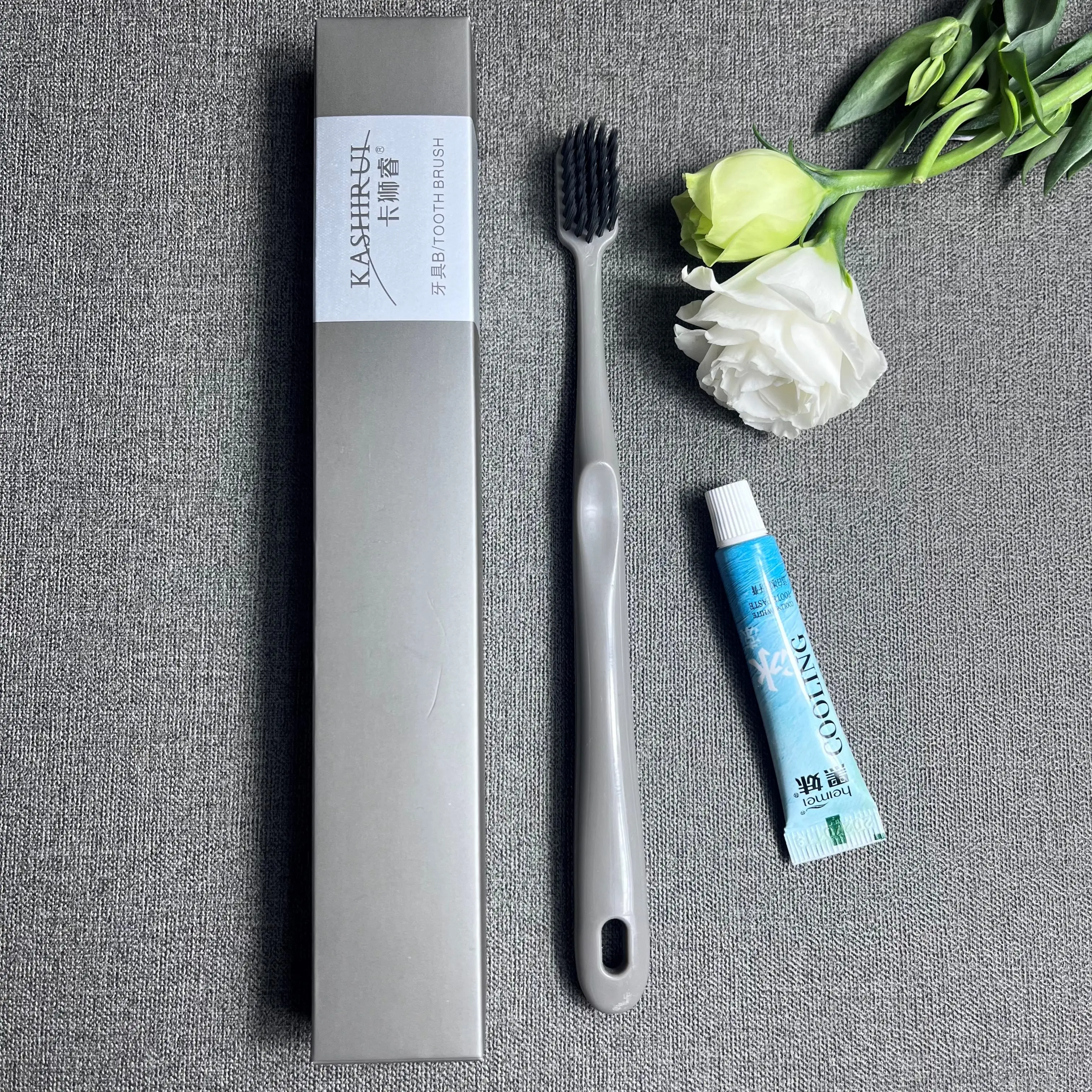 Hot Selling Hotel Disposable suit Hotel Amenities