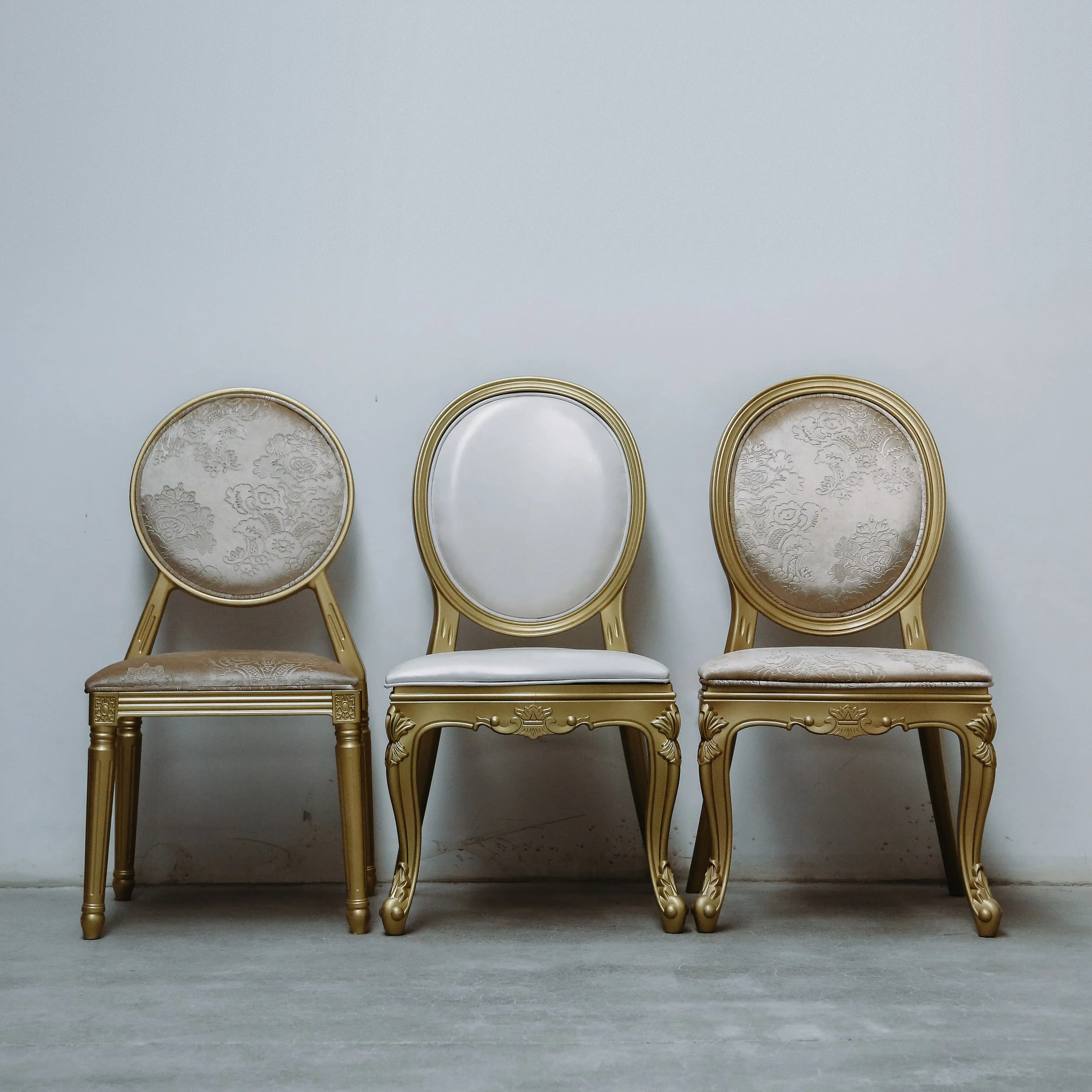 French Antique Hotel Banquet Plastic Resin Event Dining Gold Luis Chair with Vinyl Cushion