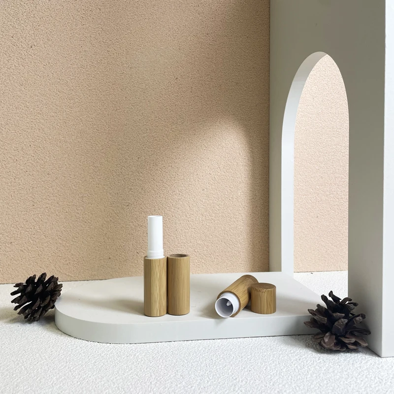 Biodegradable round Bamboo Lip Balm Tube Cute Empty Container for Cosmetic Use