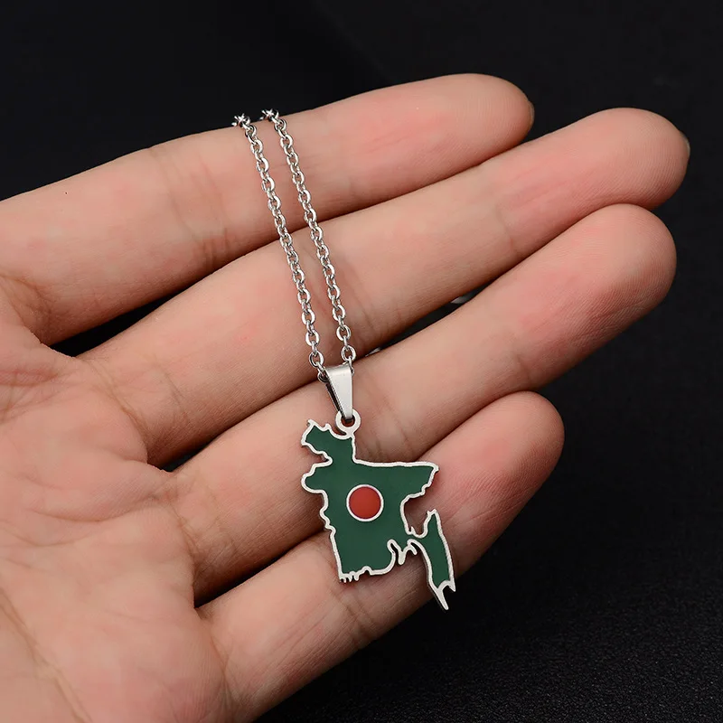 Couple Fashion Vintage Oil Drip Stainless Steel Bangladesh Map Pendant Necklace for Men Women 2024
