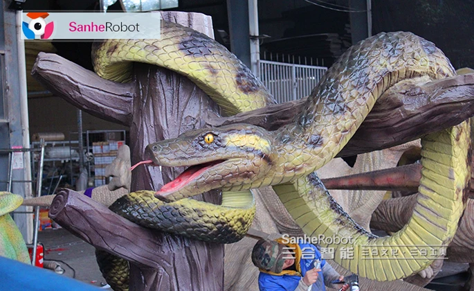 Realistic Snake Animatronic Animal Model Indoor Outdoor Use Adventure Parks Shopping Malls Made Durable Fiberglass Metal Steel