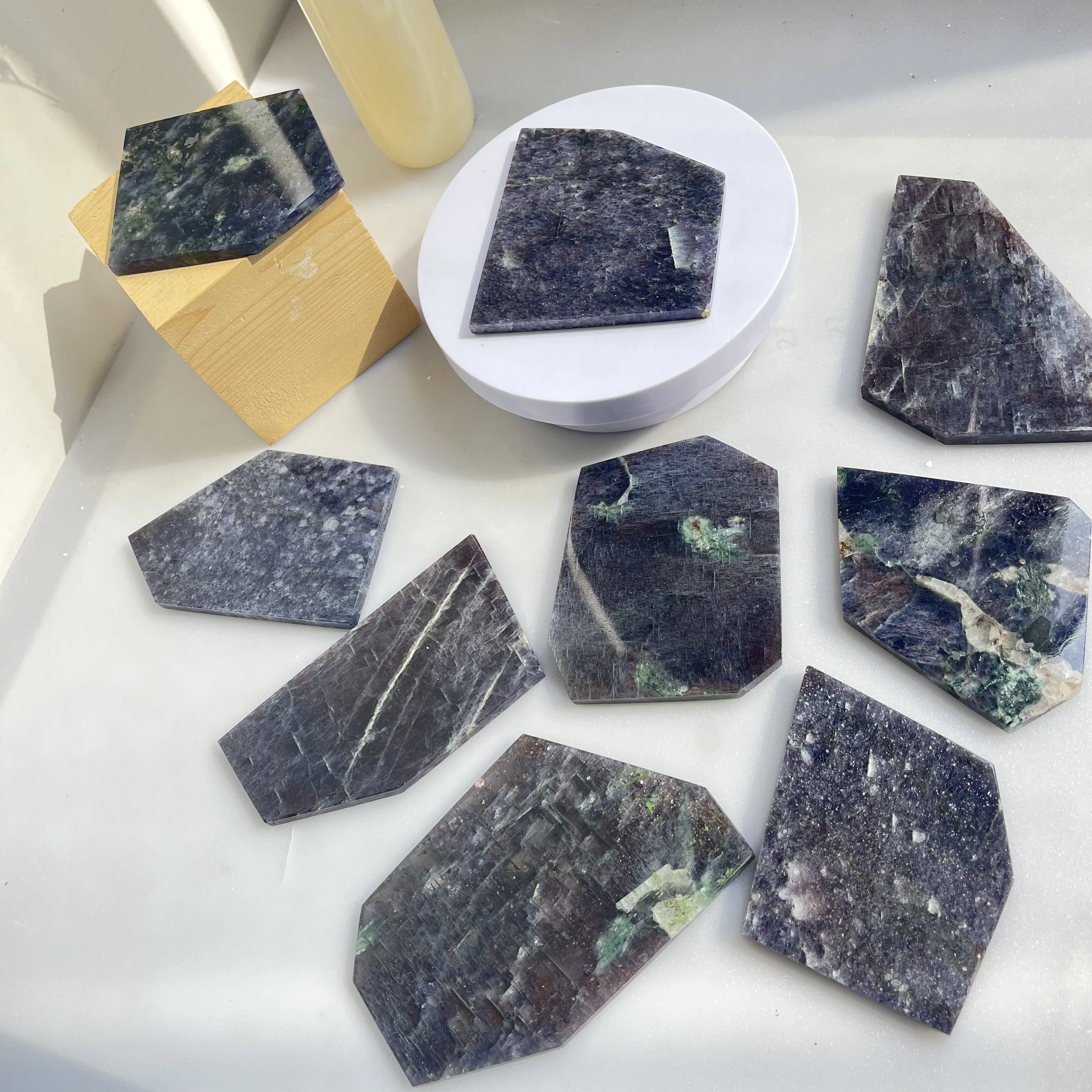 Top Quality Colorful Flash Natural Sliced Crystal Slab Healing Stones Wholesale Bulk Iolite Slab For Feng Shui