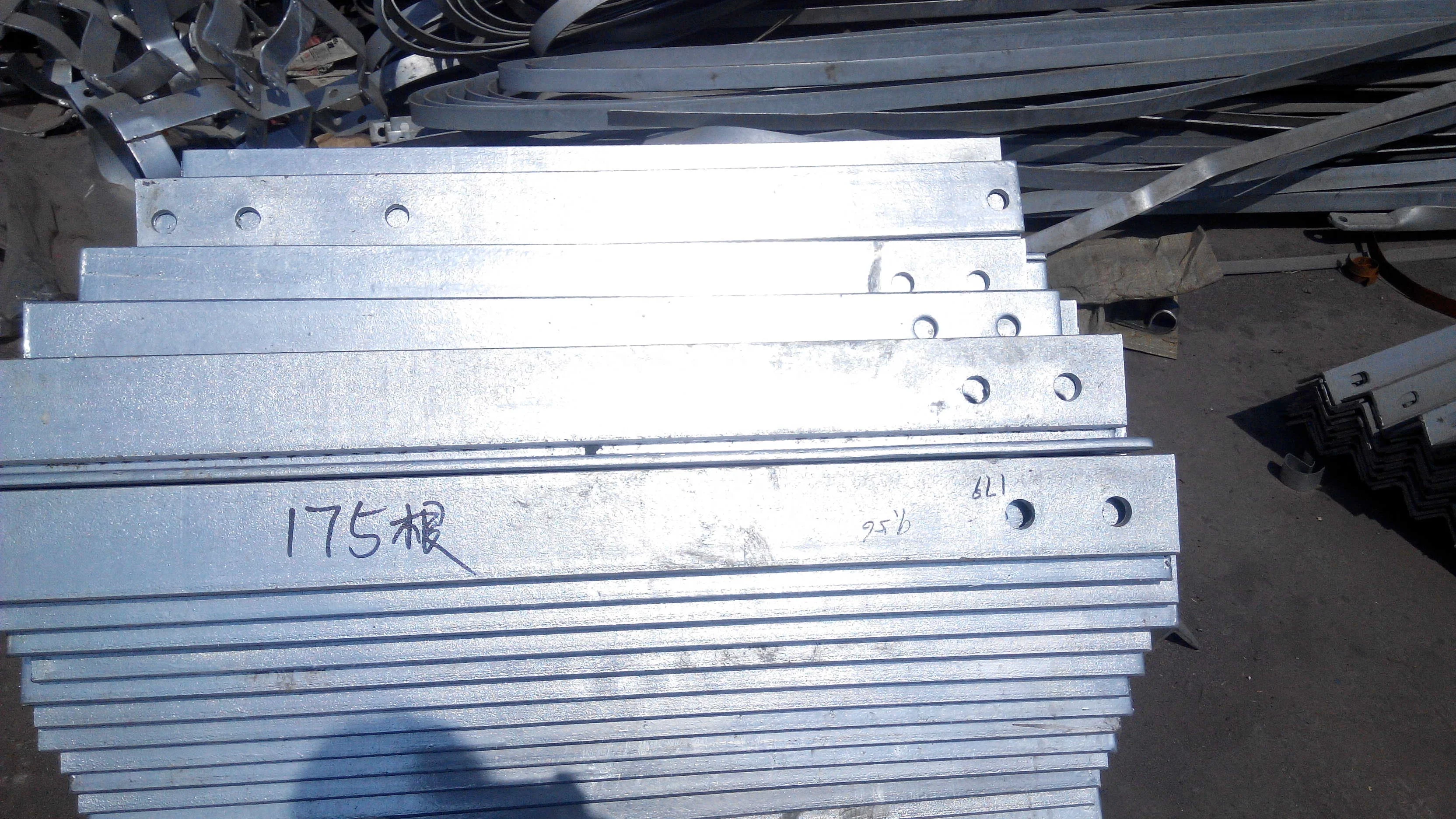 Поставки от китайского производителя горячеоцинкованного железа поперечных рычагов и аксессуары для электрическая арматура