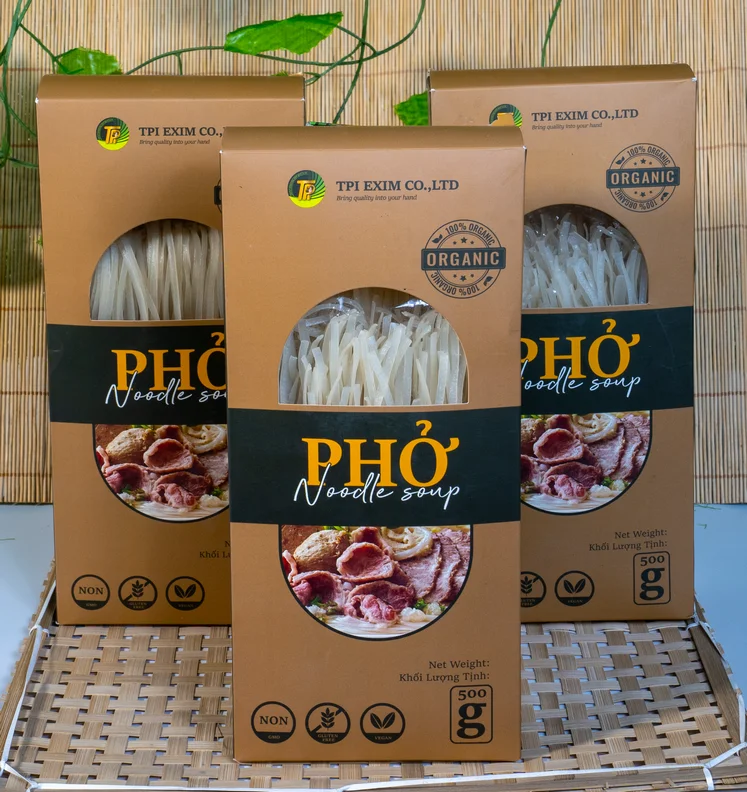 Hot Product OEM Service Easy Cook Gluten Free Instant Food Vietnam Factory Dry Fresh Rice Noodles on Sale Instant Rice Noodle