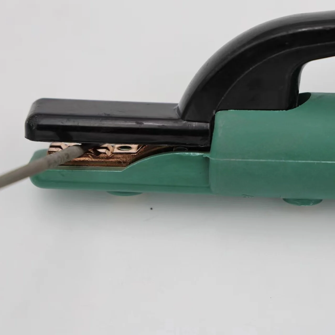 Manufacturer American Type 800Amp lron Half Brass Heat Resistant TIG Arc Electrode Holder for Welding