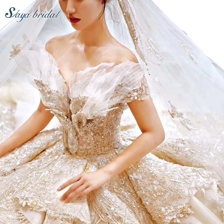 2020 New design V-neckline off-shoulder sleeveless ball gown lace fabric sequins applique wedding dress