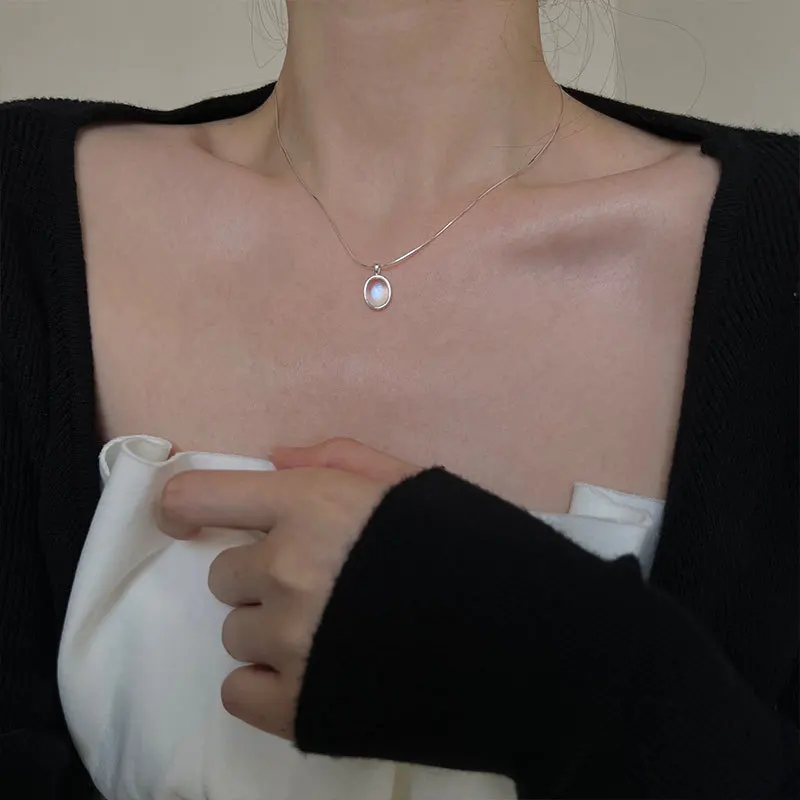 Beautiful Snake Chain Blue Natural Stone Pendant Necklace Delicate S925 Silver Oval Moonstone Necklace For Girls